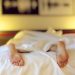 Reisemüdigkeit als digitaler Nomade - alone bed bedroom blur